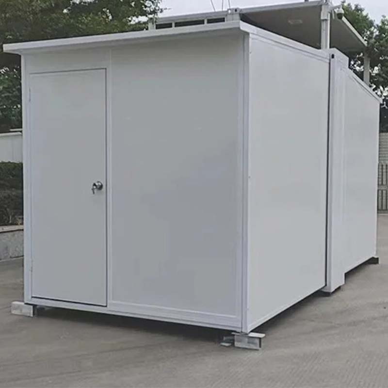 Modular erweiterbares Tiny Container House ohne Kran installiert