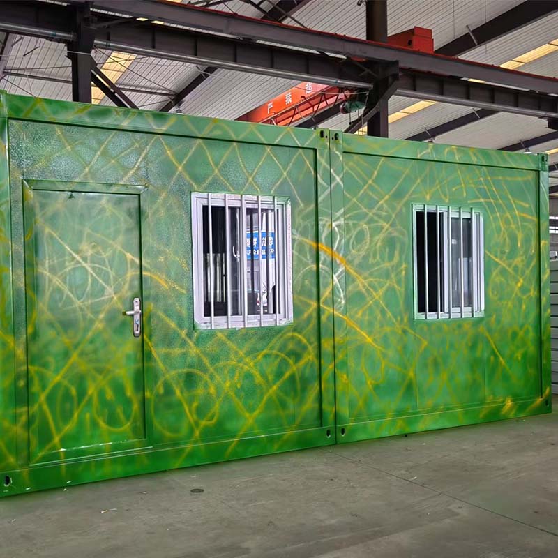 Zwei 20-Fuß-Containerkabinen kombiniert zu einem 40-Fuß-Containerhaus